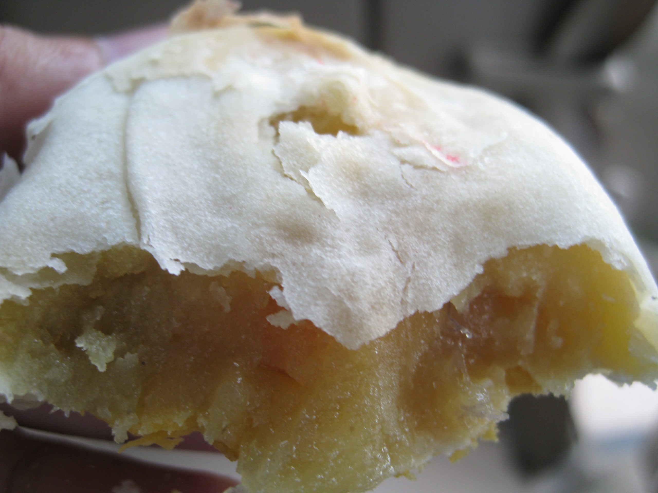 Mặt cắt bánh khi mua bánh pía Sóc Trăng ở TP.HCM