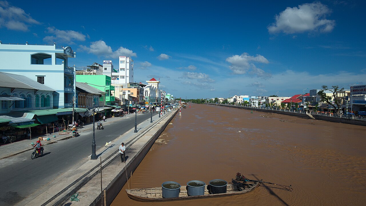 Đường ven sông và cảnh quan đô thị Bạc Liêu