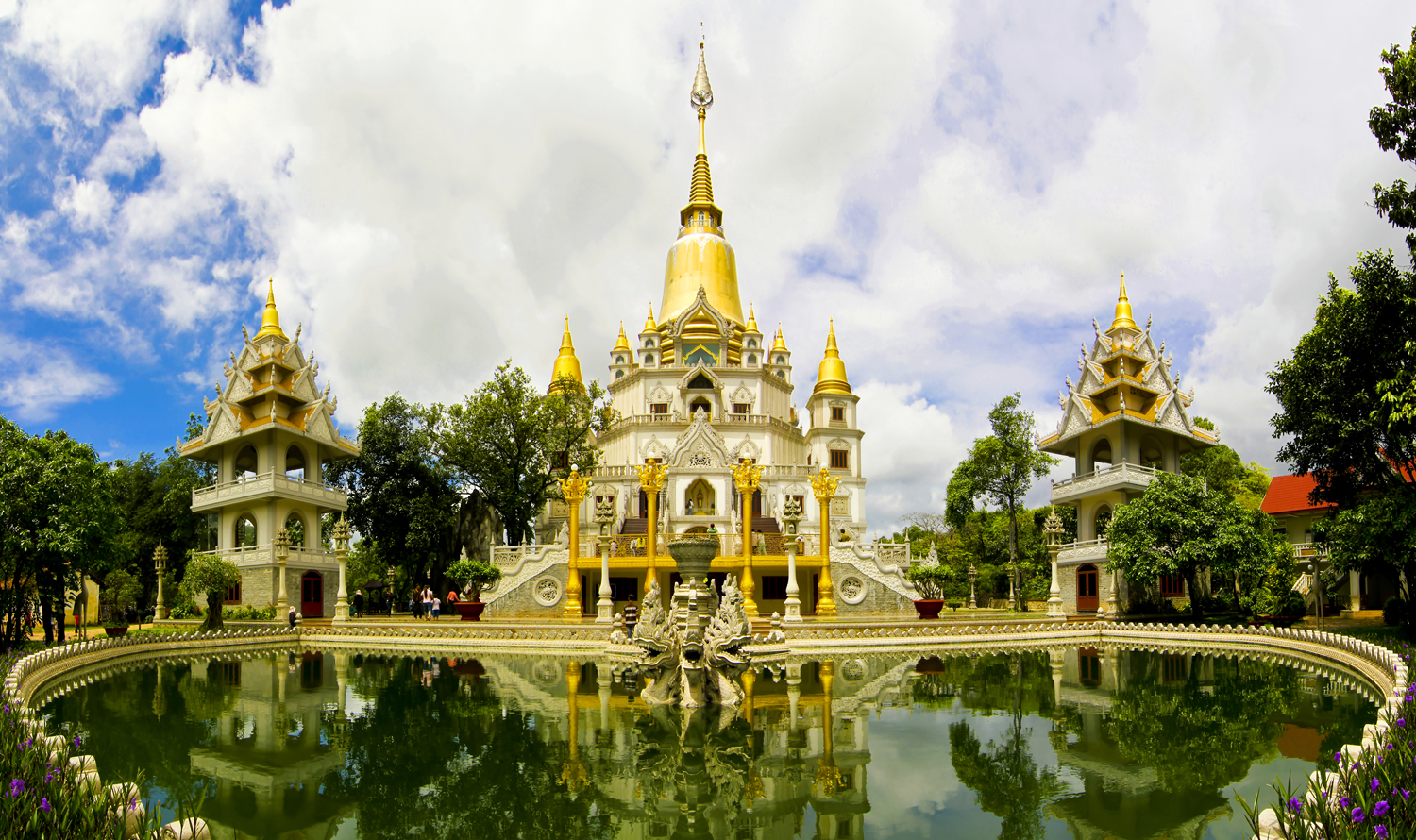 Chùa Bửu Long trong hành trình khám phá địa điểm văn hóa và thiên nhiên TP.HCM