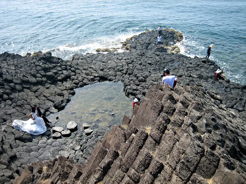 Gành Đá Đĩa Phú Yên minh họa bước kiểm tra điểm tham quan trong chương trình tour