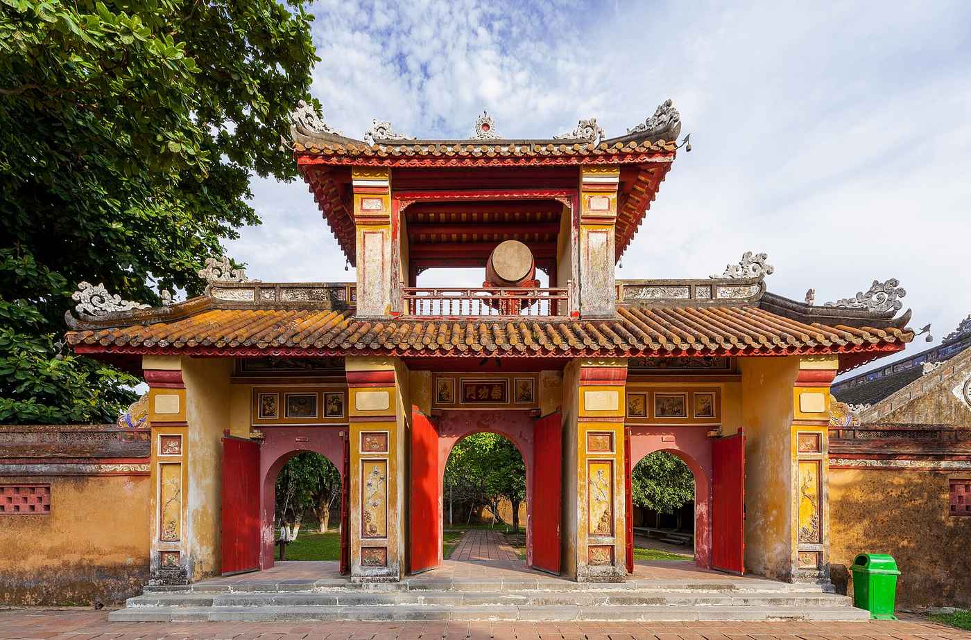 Cổng vào Đại Nội Huế cổ kính Du lịch Huế - cổng vào Đại Nội cổ kính
